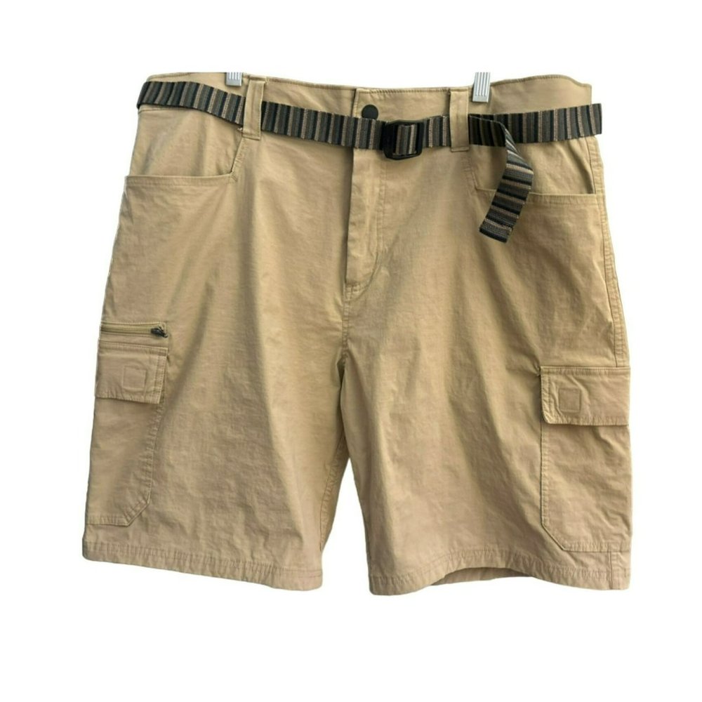 Orvis Men's Beige Cargo Shorts Size 36 Ermine Belted Multi Pocket Hiking Outdoor